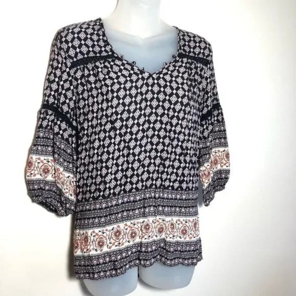 JAPNA BLACK/WHITE CROCET ACCENT HAND MADE IN INDIA‎ 3/4 SLEEVE BLOUSE SMALL-EUC